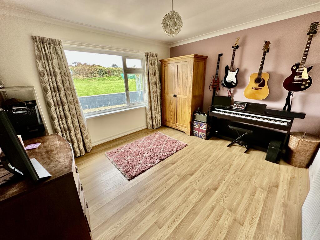 Rear Bedroom