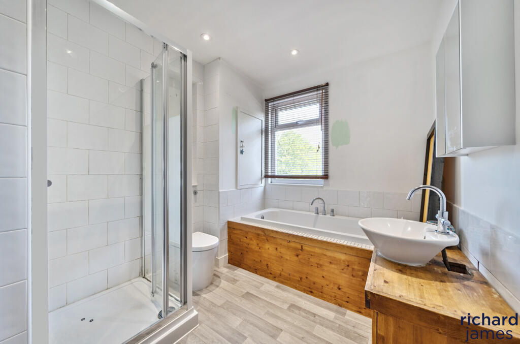 9d96a26814ea4ec696072ed9e6e4e4b6