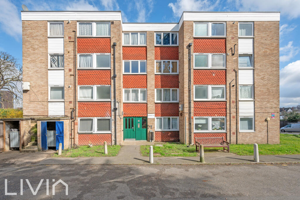BRAMLEY HILL, 18, 3-26.JPG