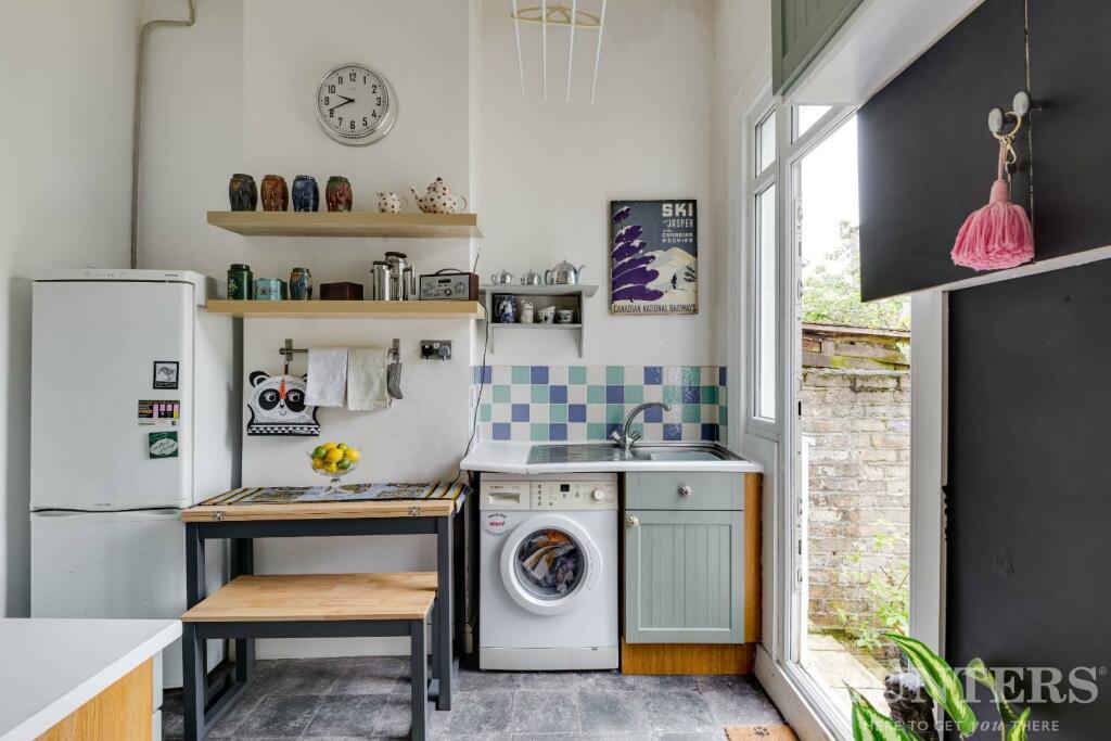 Ground Floor, 98, Beaconsfield Road, London, N15 4