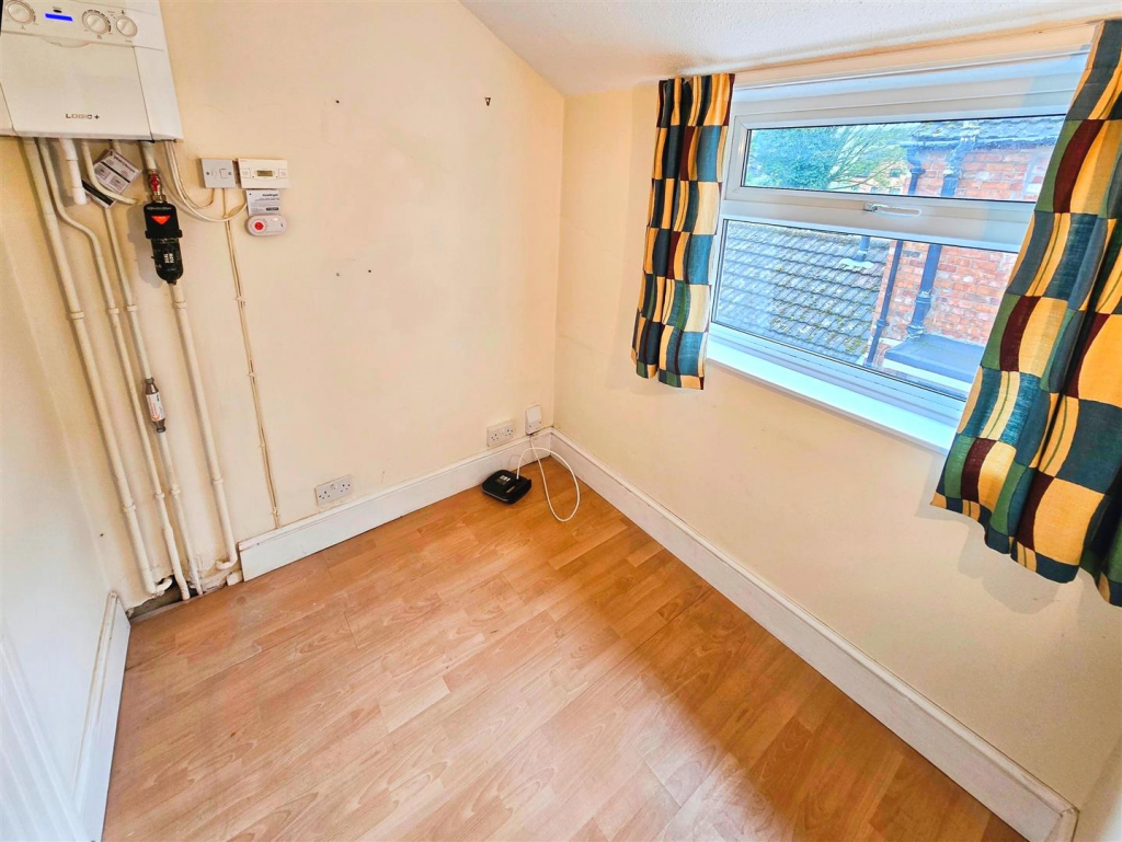 Queen-Street-Rushden-Terrace-home-best-estate-agen