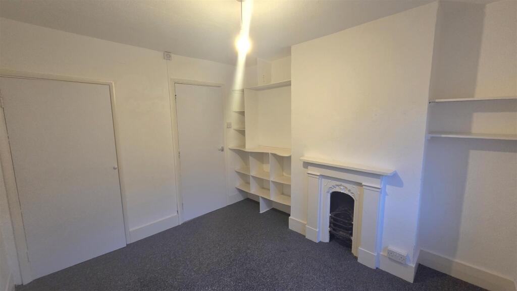 Flat 3