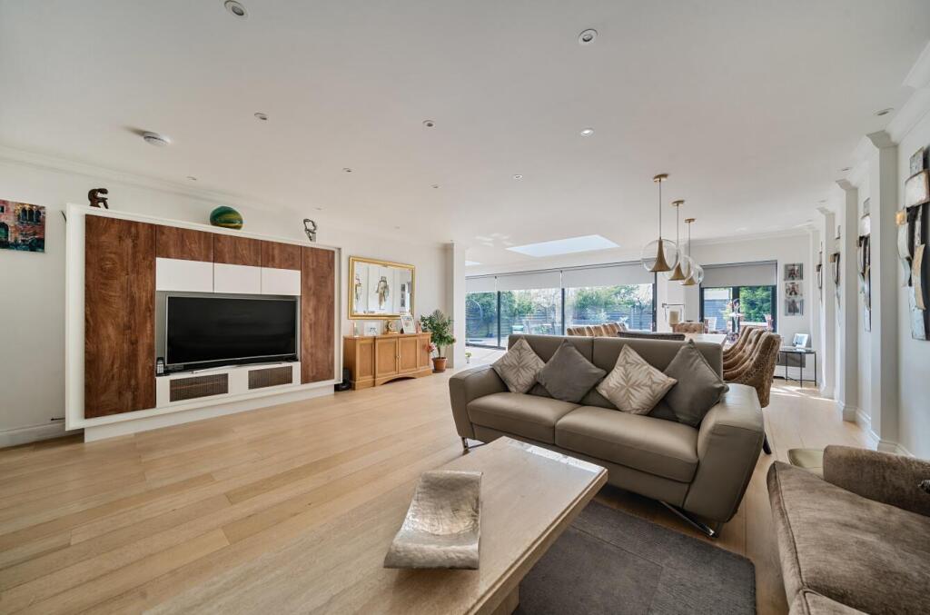 Davidson Frost-Wellings, DFW, Embry Way, Stanmore,