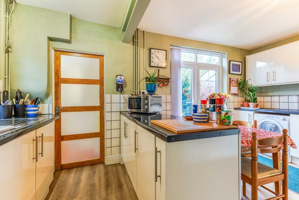 6R1A2280-HDR.jpg