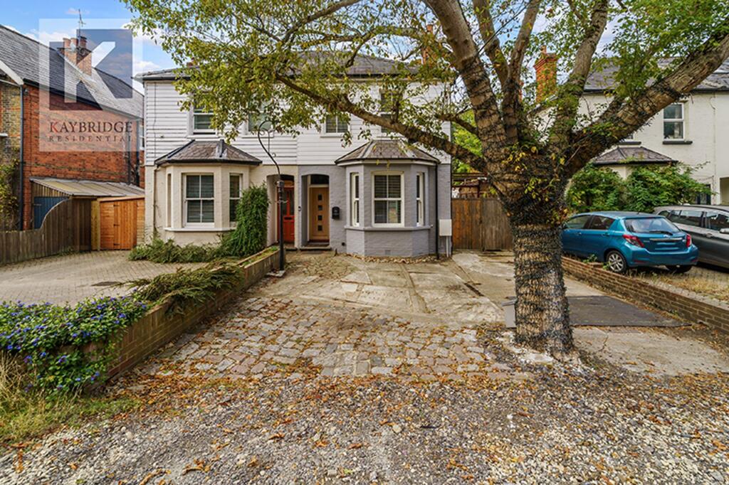 London Road, Ewell - KT17 2BT