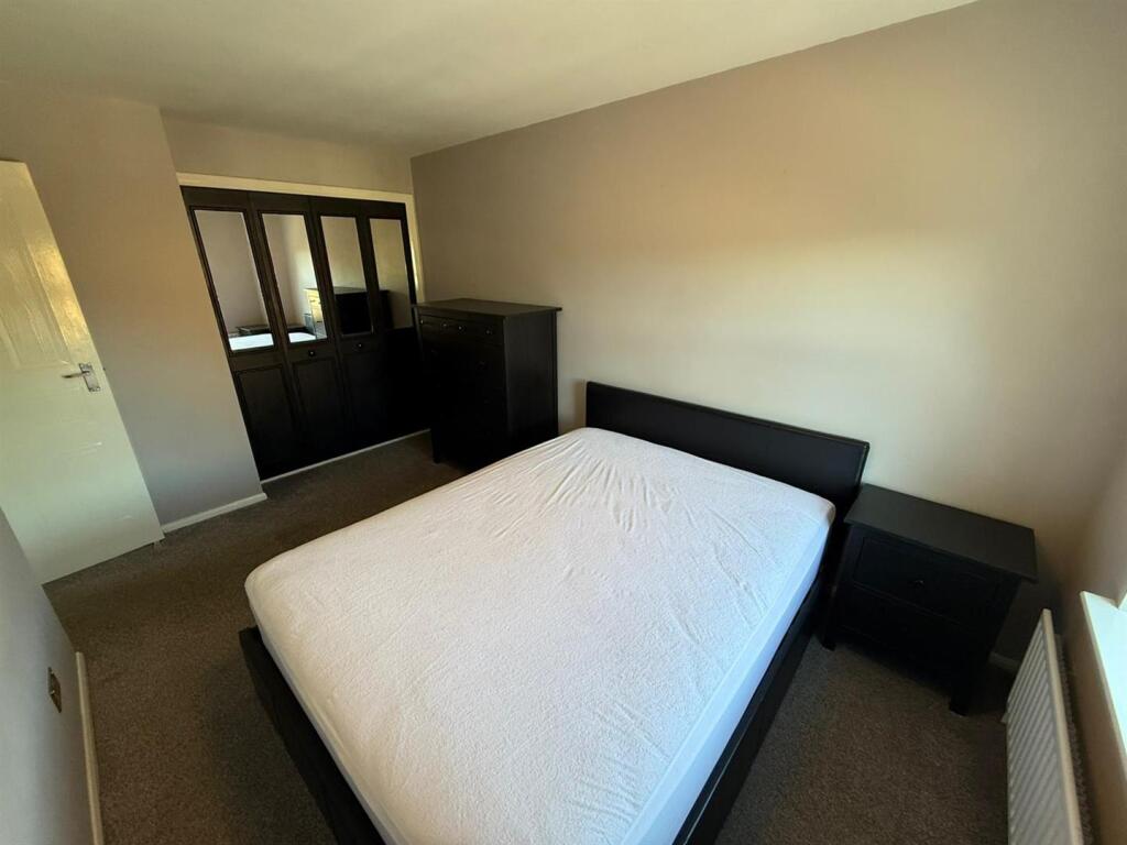 Bedroom.jpg