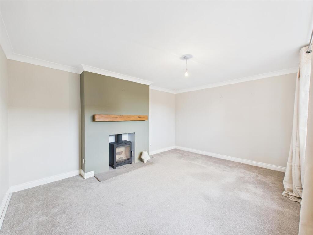 Living Room.jpg