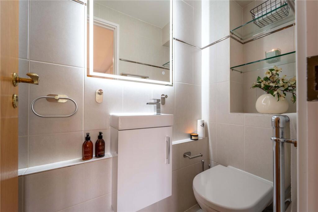 Toilet