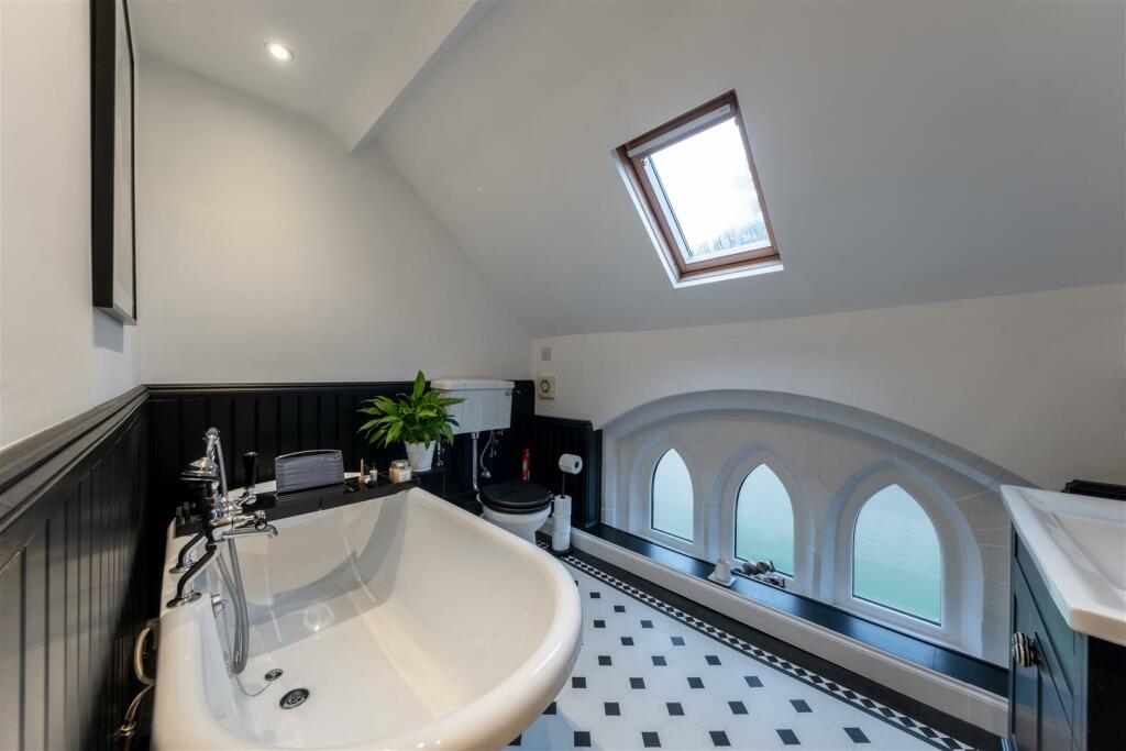 Church House-039.jpg