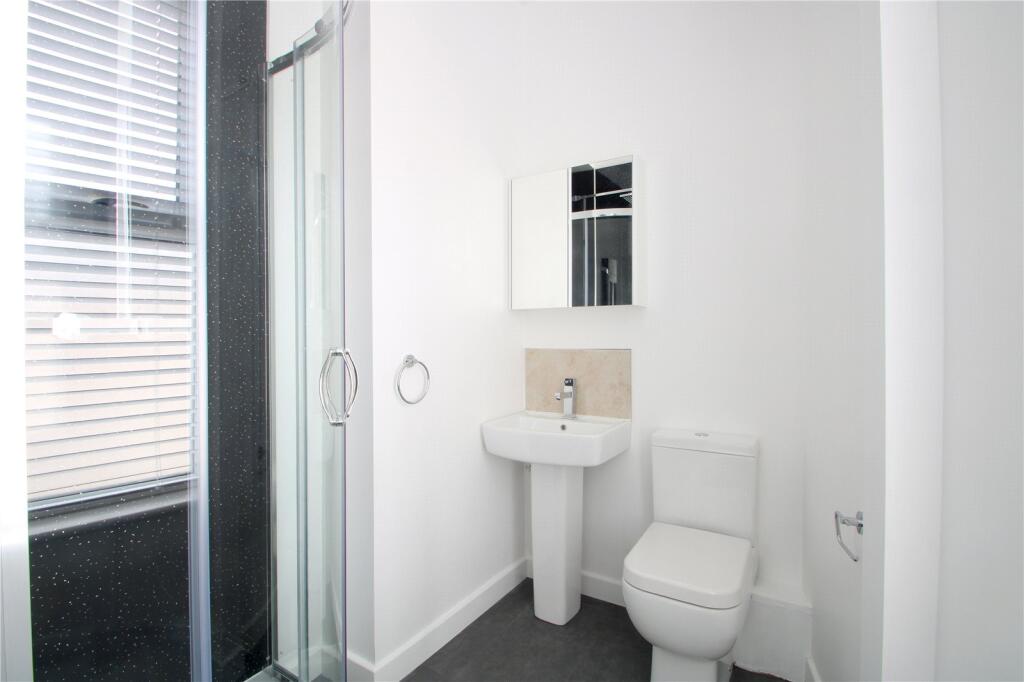 En-Suite 2