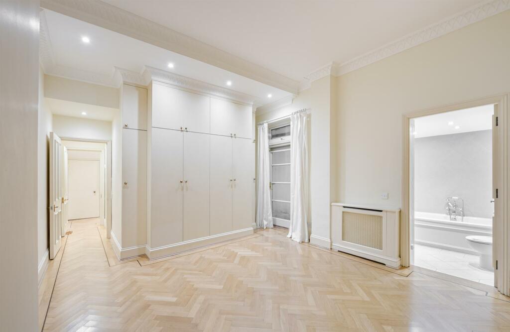 Bina Gardens 7A-12-2. Low Res.jpg