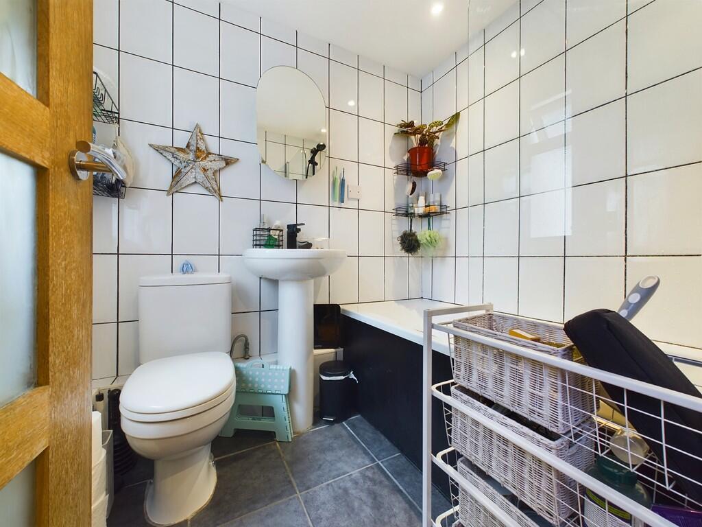 CAM03519G0-PR0093...