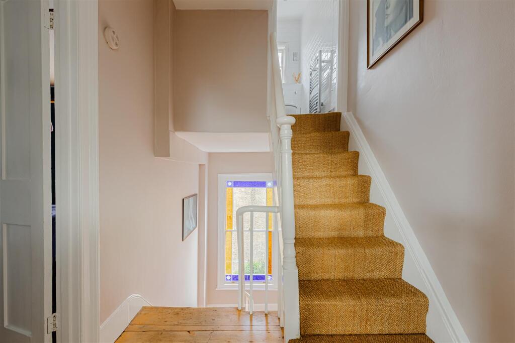 Englefield Road (32).jpg