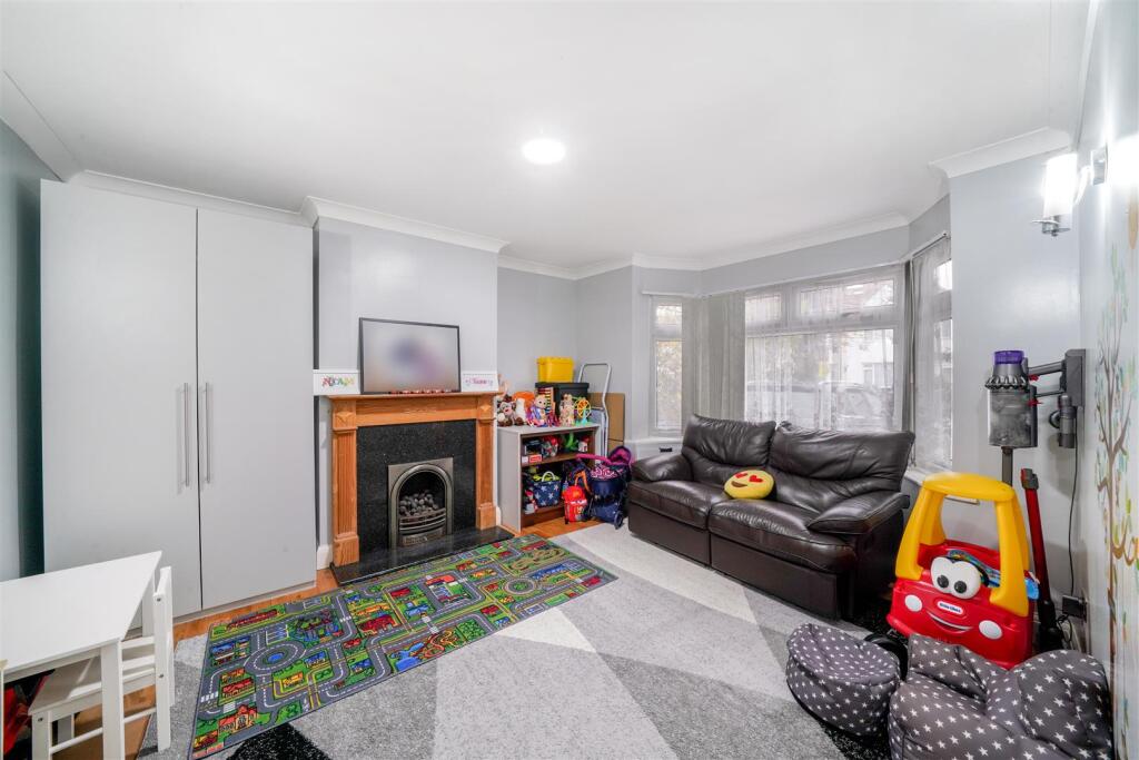 56 Ennismore Avenue - GwdafX2ycjDdqmW1L7TO.jpg