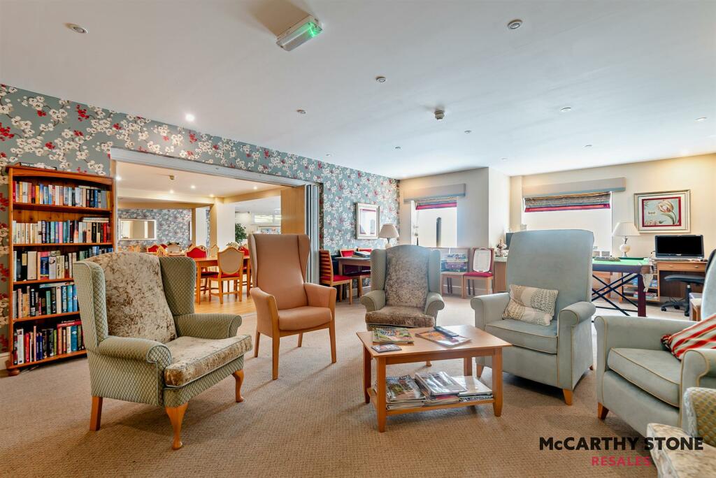 8596910-interior15-800.JPG