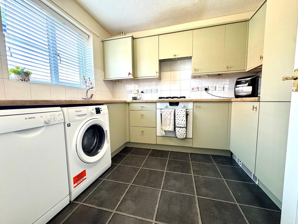 Kitchen 4