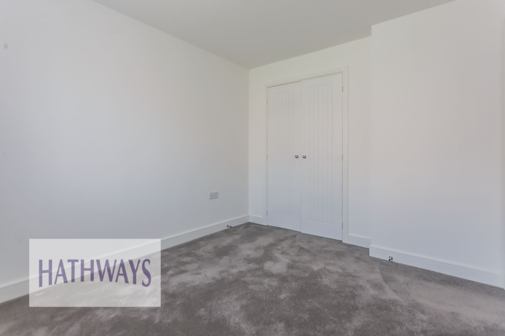 Bedroom with a built-in wardrobe