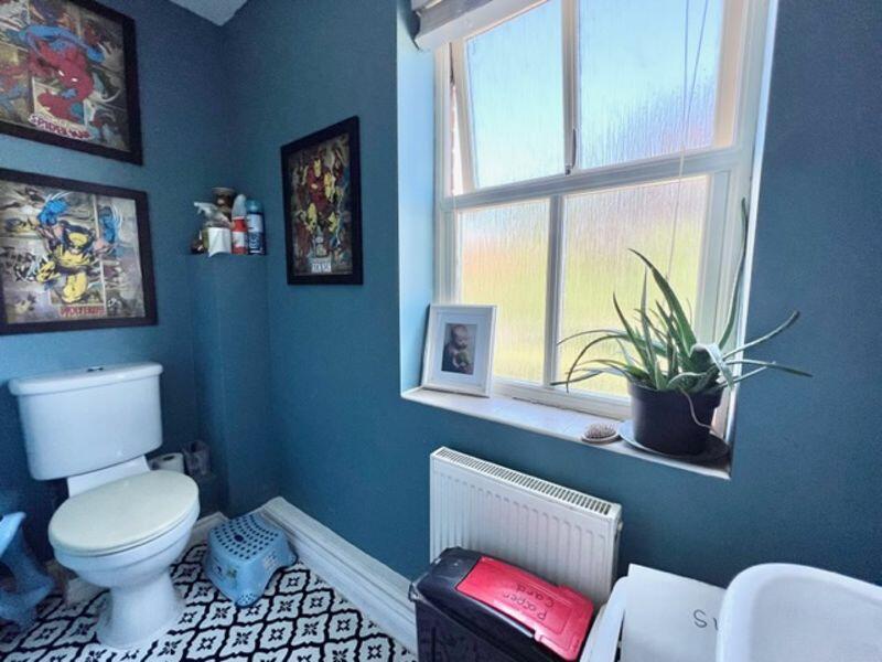 First floor cloakroom