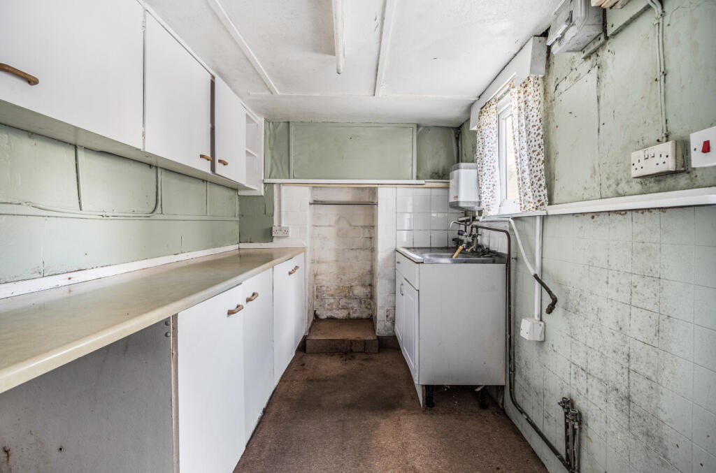 1380397-7-6911c34...