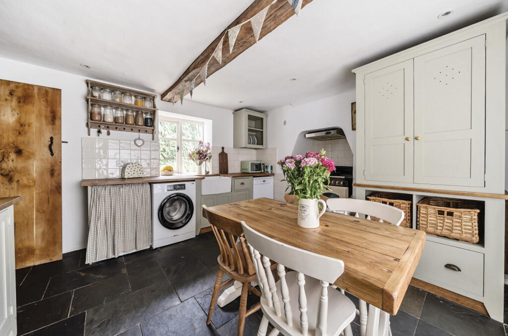 1295704-25-683054...