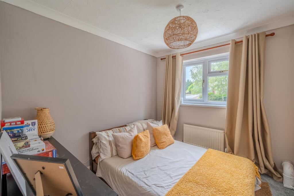 34 Pant Gwyn Close-6.jpg