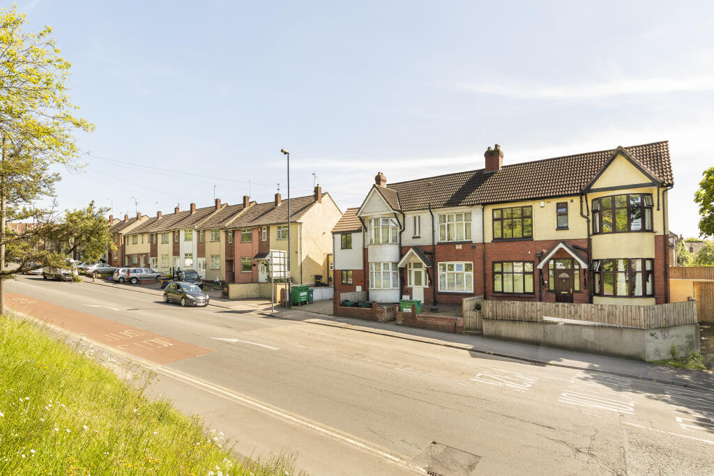 742 Muller Road 2.jp