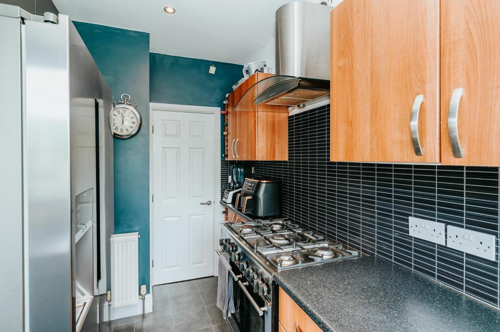LOUNGE DINER AND KITCHEN