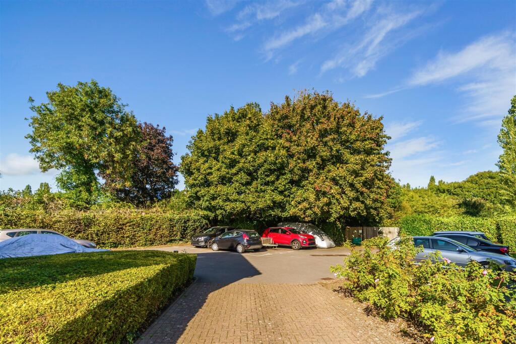 FARRIERS CLOSE (11).jpg