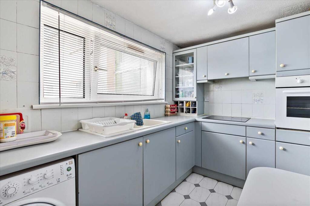 Breakfasting Kitchen