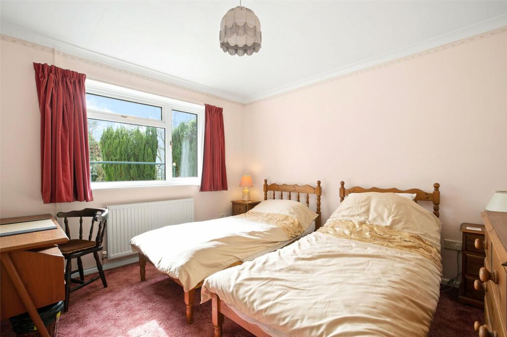 4 Bedrooms