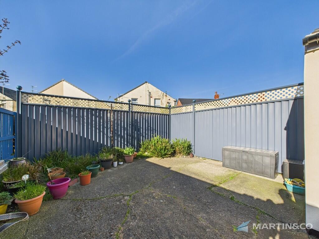 CAM02318G0-PR0418...