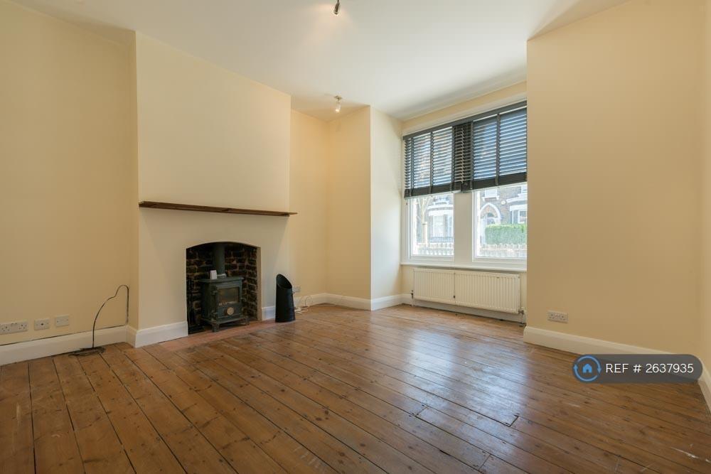 Front Room From Entrance. Working Wood Stove