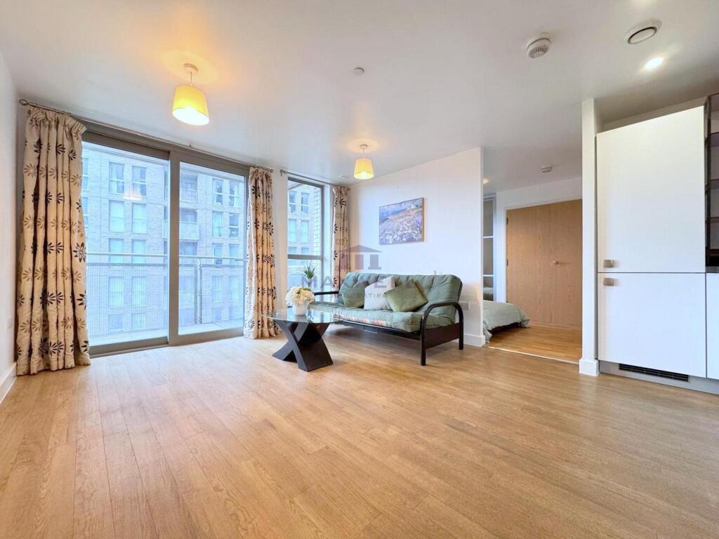 LARGE STUDIO FOR RENT IN LEWISHAM, SE13