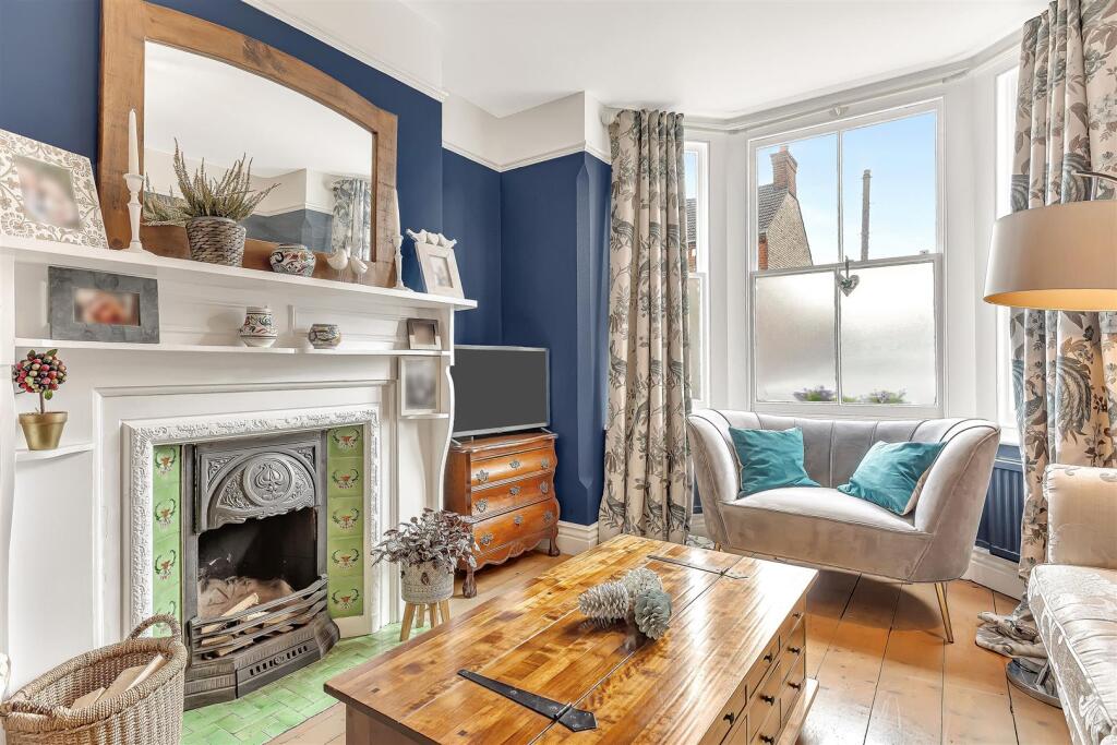 sitting room.jpg