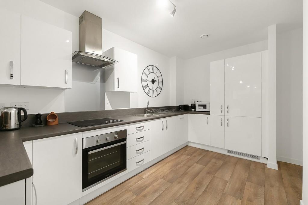 Kitchen (2).jpg