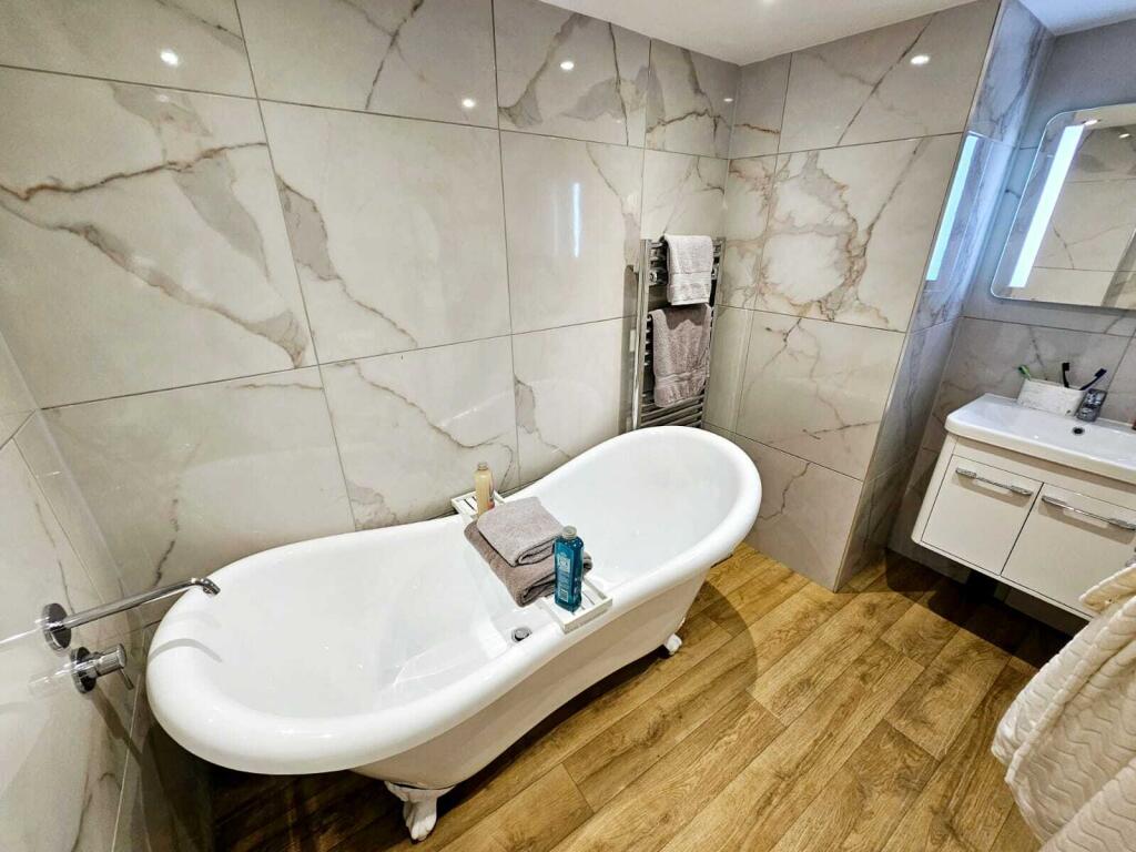 c0ee779c-4a74-4470-8ec7-867022d98b7e