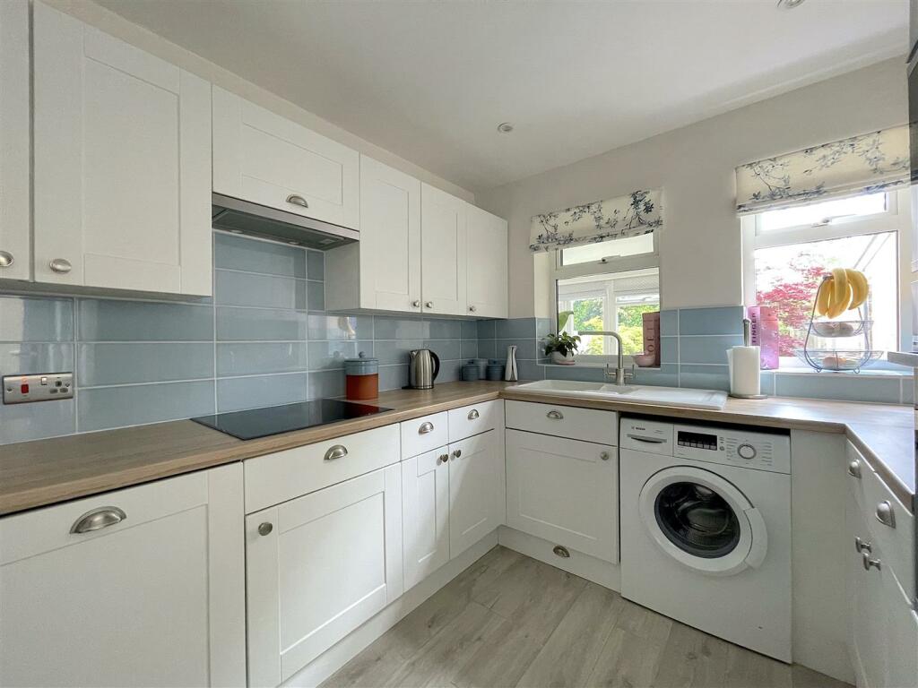 Kitchen (2).jpeg