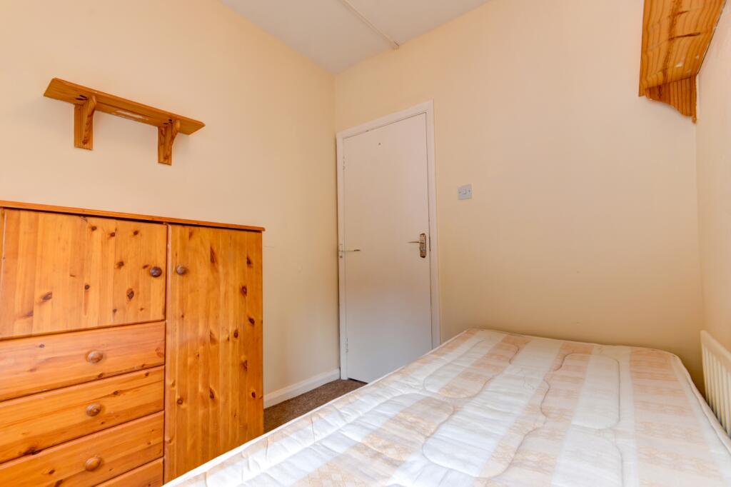 54 Argyle Road Bedroom 5 (2)