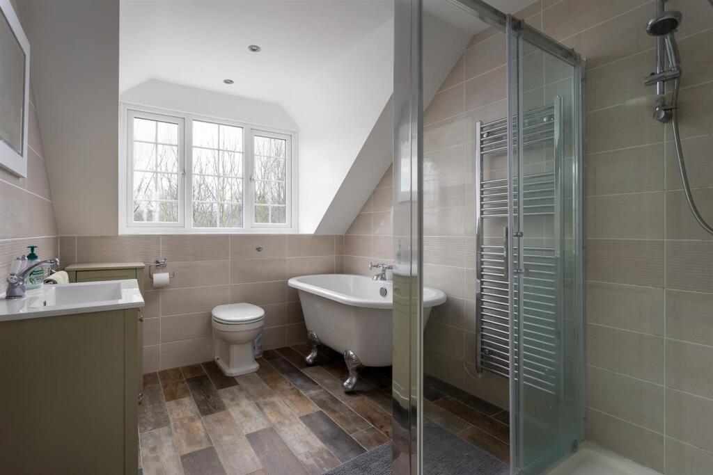 51 - Tynings House - GL51 4XF - Web.jpg