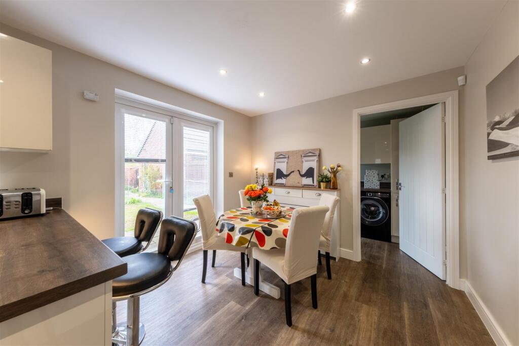 18 Williams Drive-004.jpg