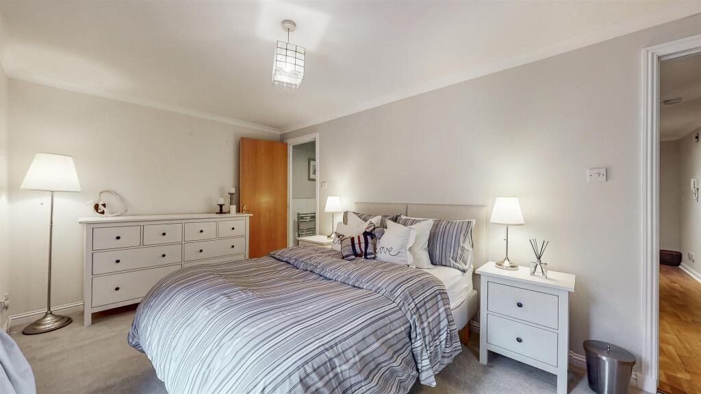 1 Castle Street Flat 3_26.jpg