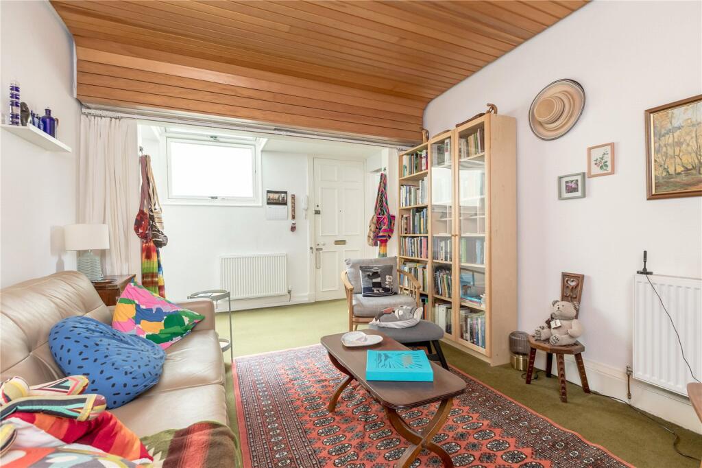 Drummond Place 16