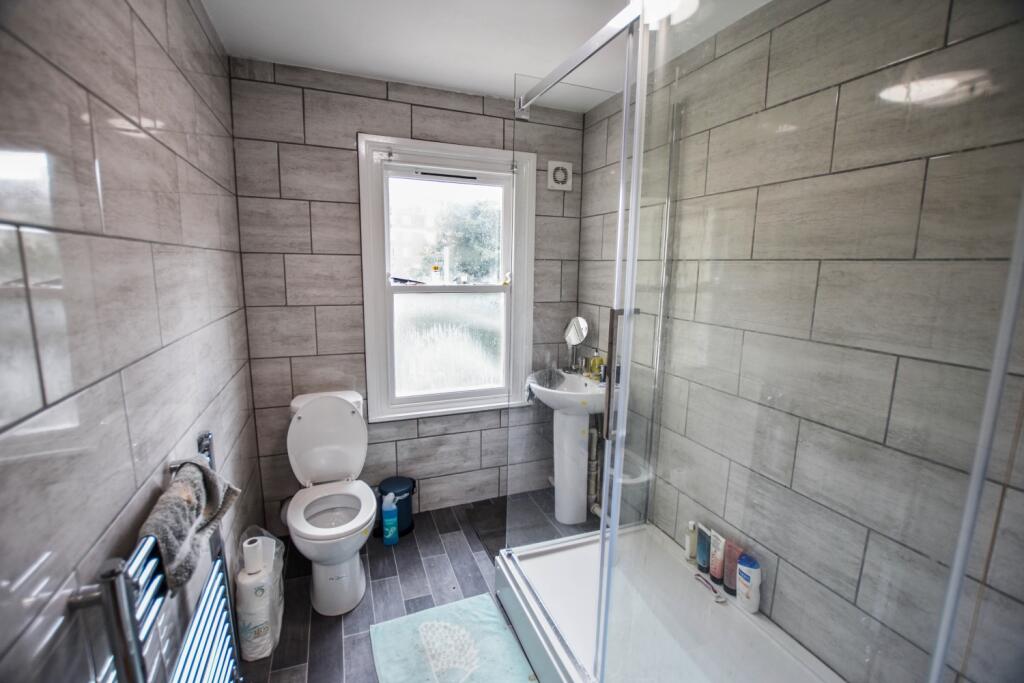ARLMAN7_BATHROOM