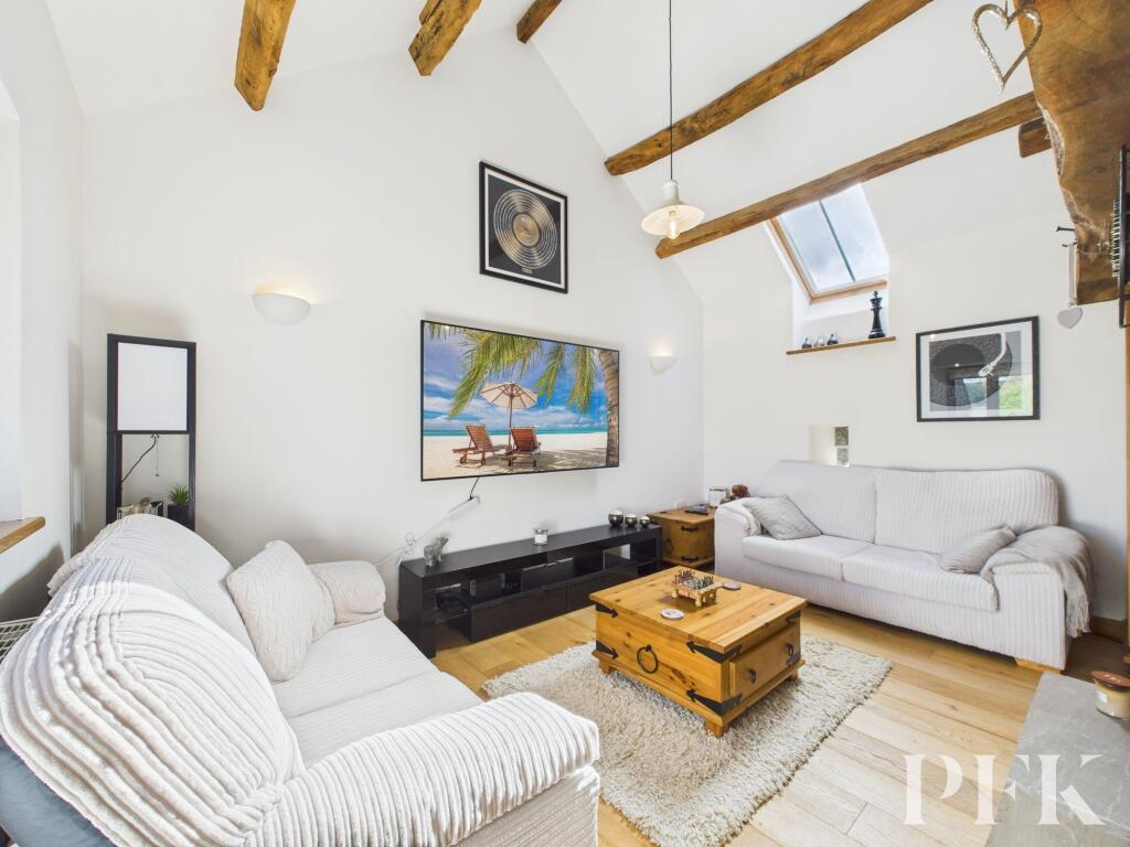 Low Fold Barn - Living Room