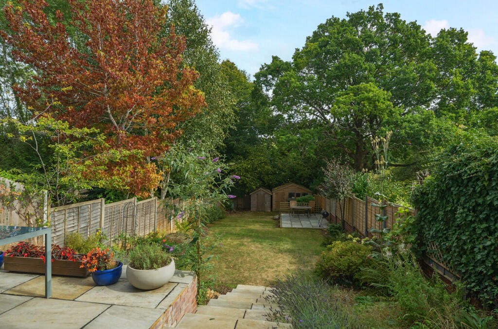 1340133-3-68a7349...