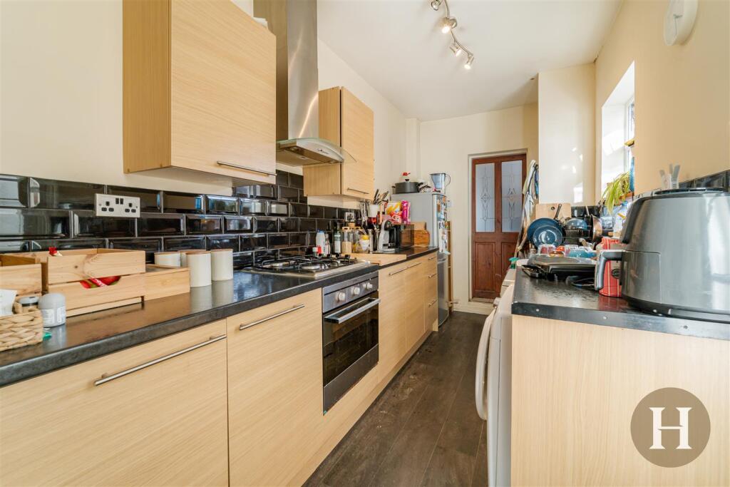 Hadleigh Estate Agents-19.jpg