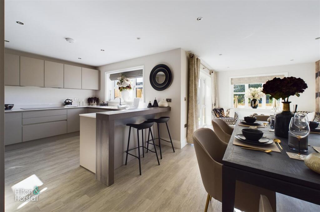 Internal Photo (Plot 8)