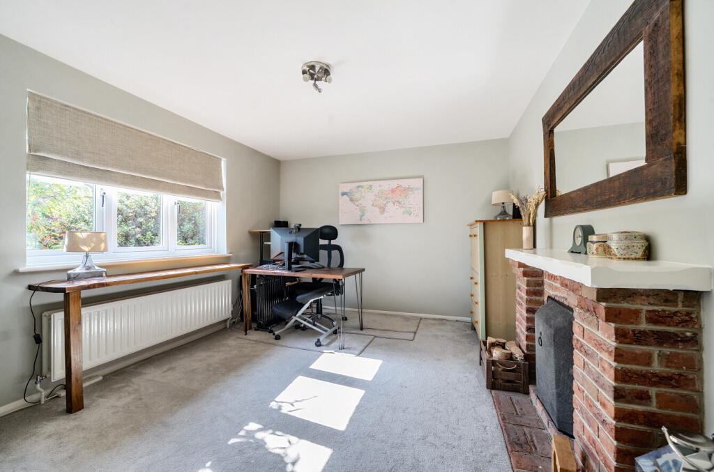 1336309-9-6899b35...