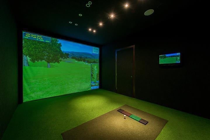 Virtual Golf