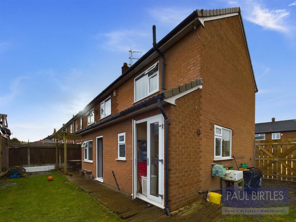 CAM04378G0-PR0007-STILL011.jpg